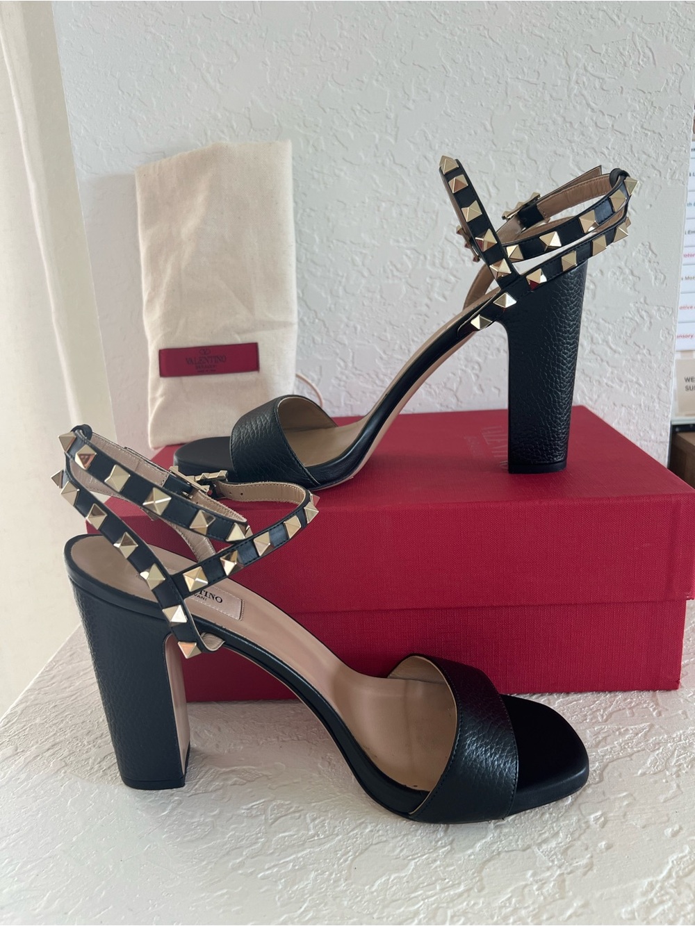 Valentino Garavani Rockstud Leather Block-Heel Sandals